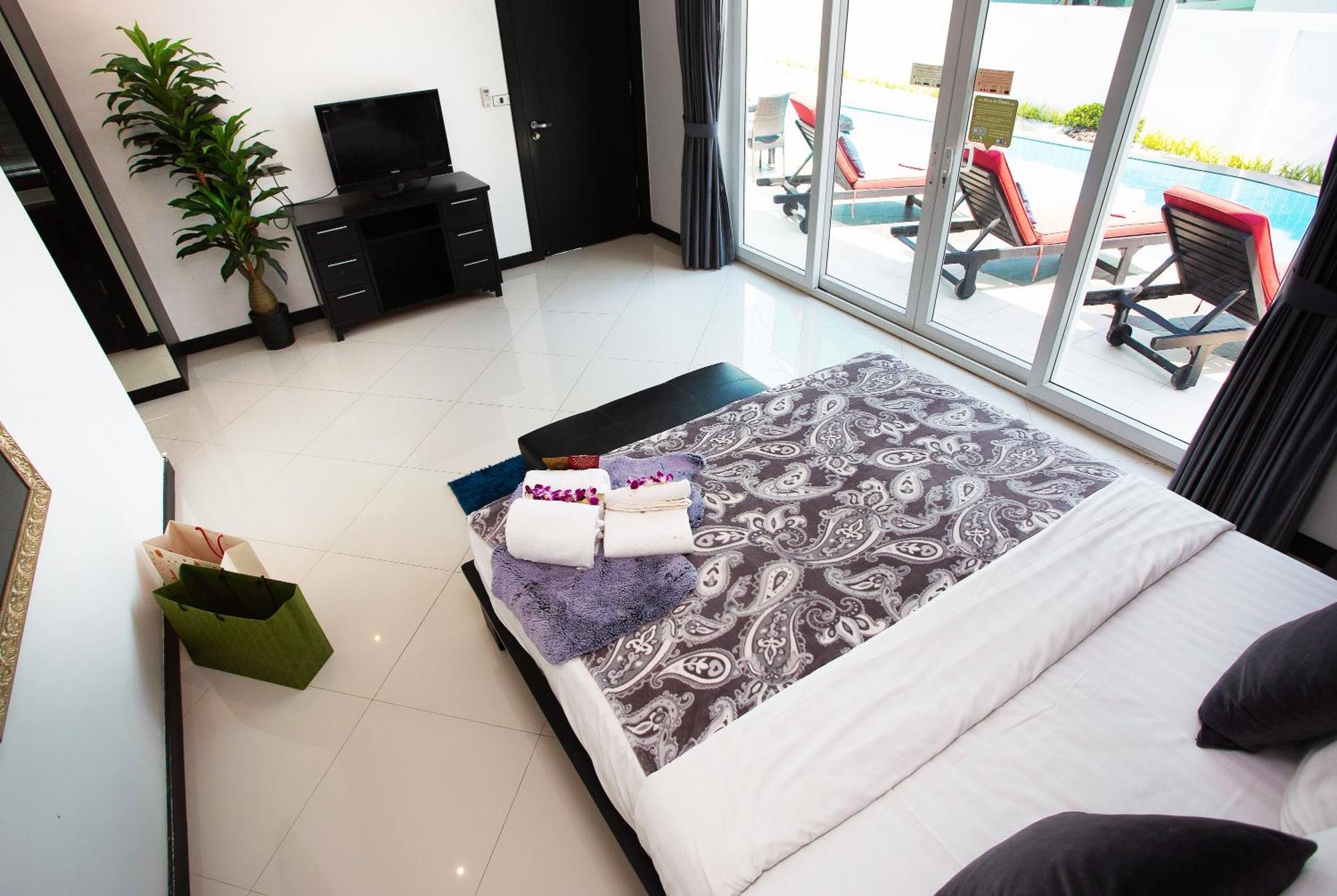 Premium Pool Villa Pattaya Джомтьен Номер фото