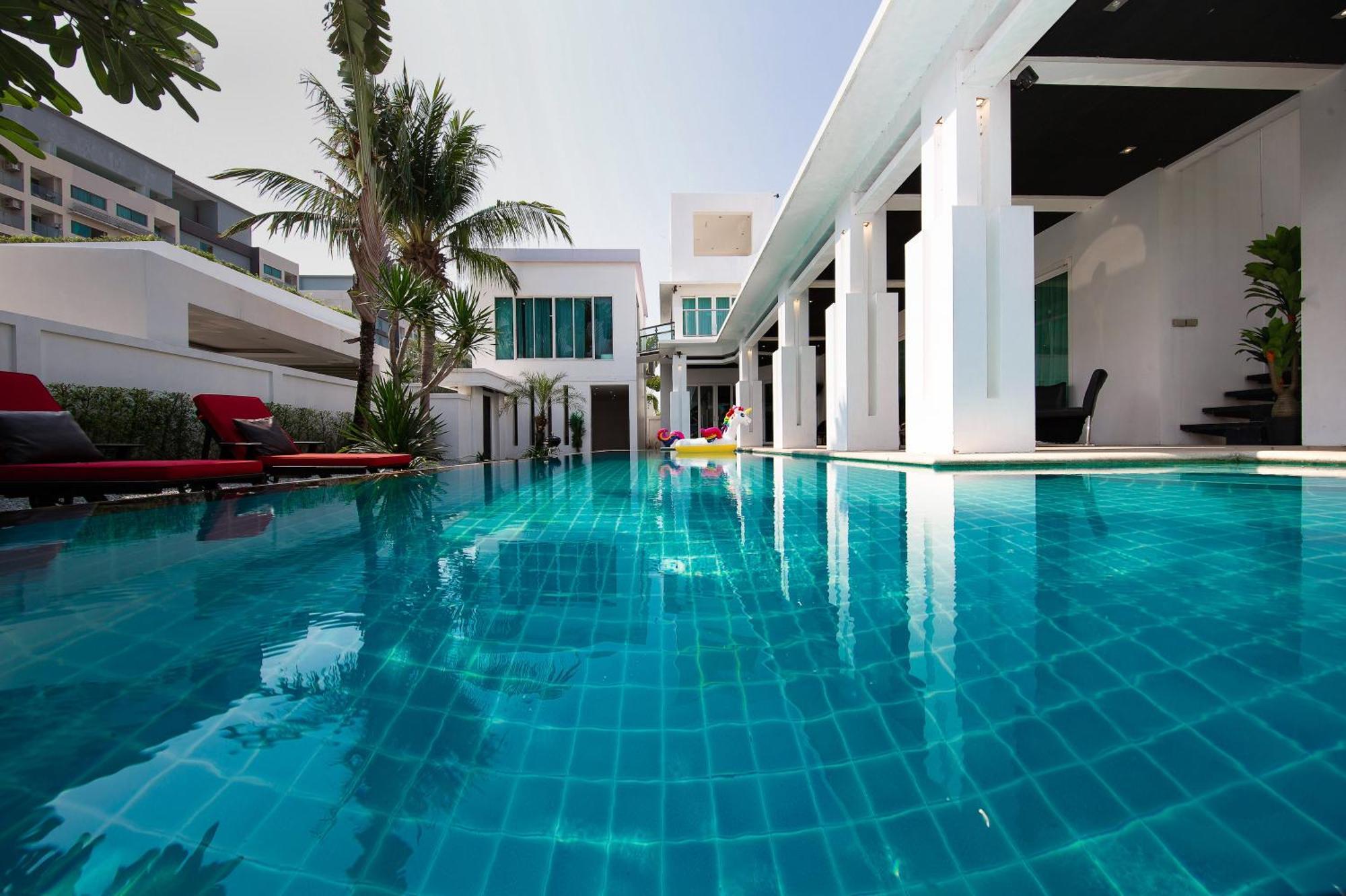 Premium Pool Villa Pattaya Джомтьен Номер фото